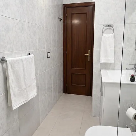 Confortable Vivienda En A 5 Min Tranvia