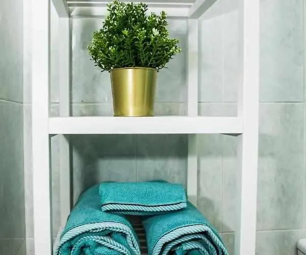 Confortable Vivienda En A 5 Min Tranvia Διαμέρισμα *