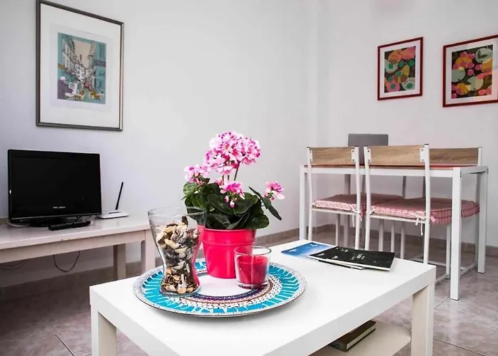 Confortable Vivienda En A 5 Min Tranvia Διαμέρισμα *